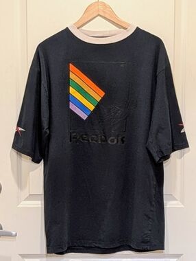EUC Vintage Reebok XXL Forest Green Tee With Rainbow Step Logo